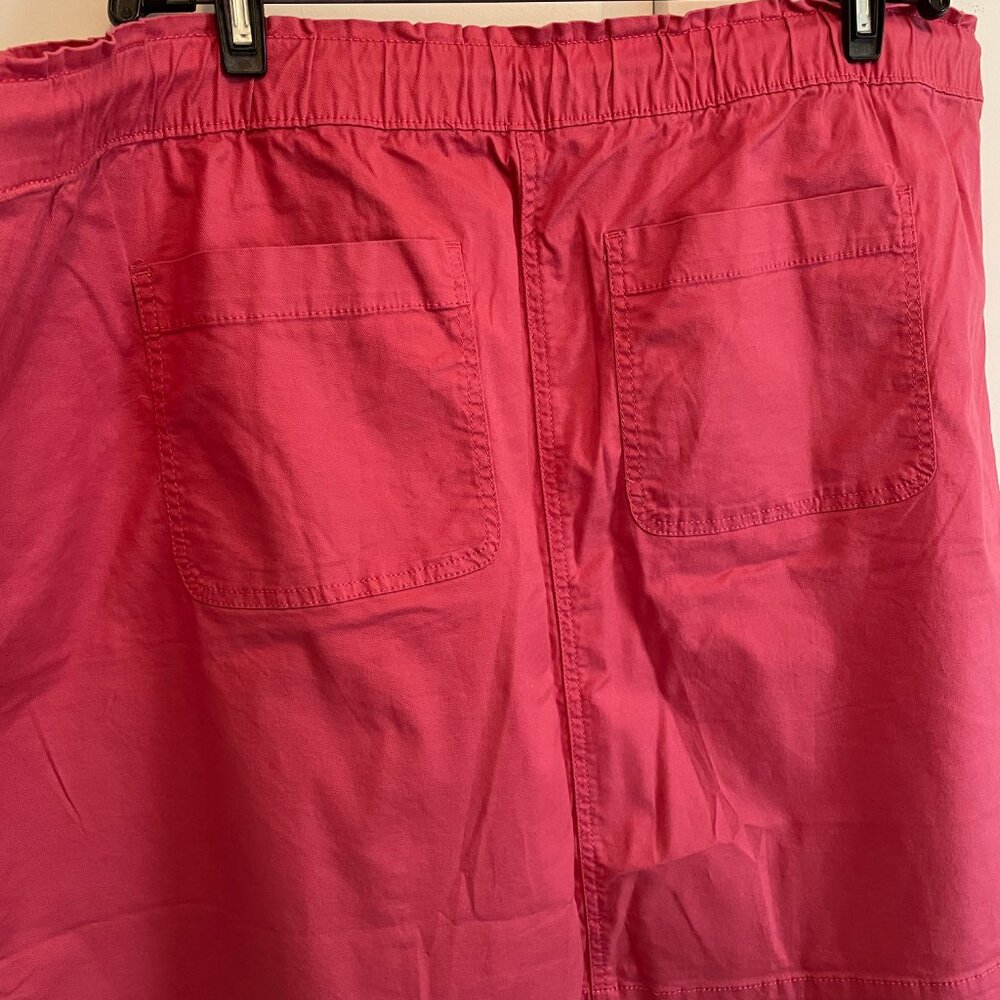 skirt - Picture 2 of 2